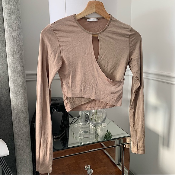 Zara Tops - ZARA | Champagne open front longsleeve crop S